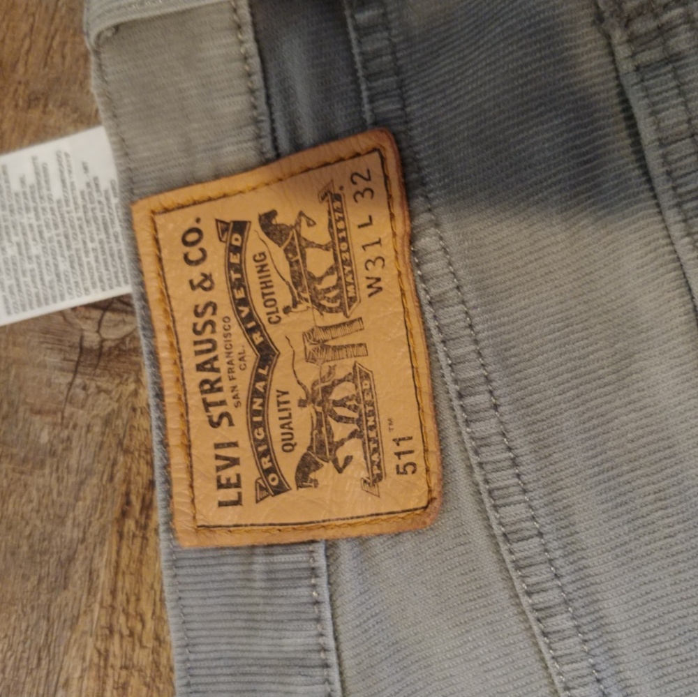 Levi 511 pale grey cords